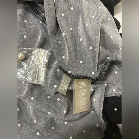 🚨Karl Lagerfeld Polka Dot Bell Sleeves Blouse - size S - Picture 6 of 6
